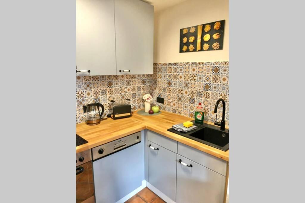 Apartment Zum goldenen Löwen inkl. Parkplatz&WLAN Erfurt Exterior foto